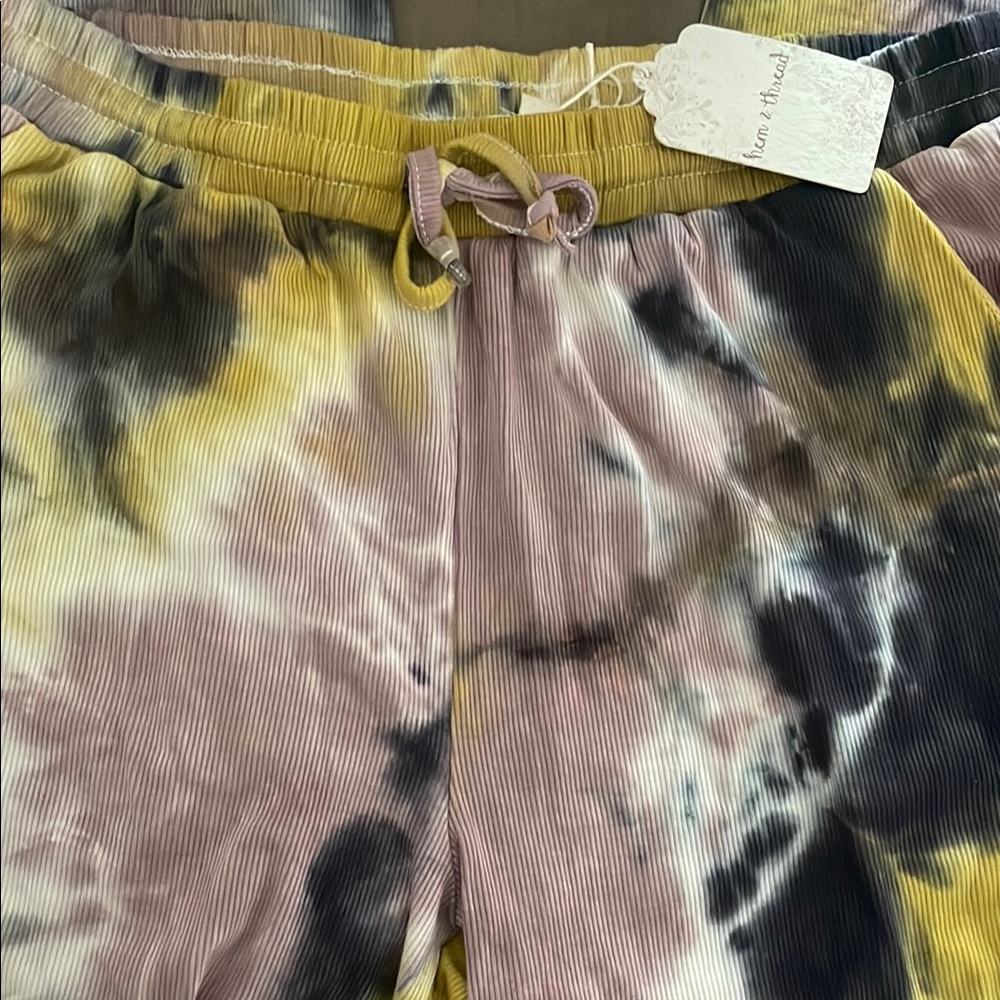 Hem & thread / tye dye joggers